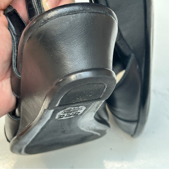 SAS Caress Cross Strap Wedge Sandal Black Size 7 narrow - Picture 12 of 13